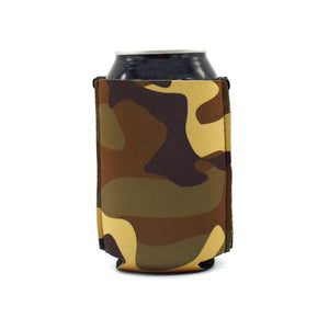 Retro Camo ZipSip on a black can